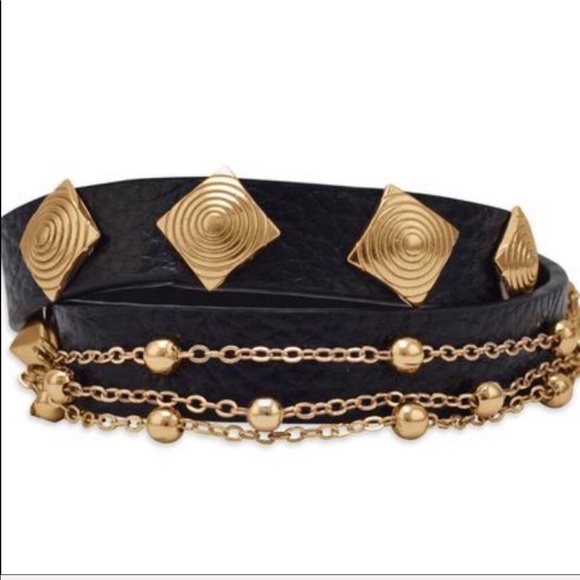 - Beautiful Black Leather Bracelet Gold Hardware - Picture 2 of 7